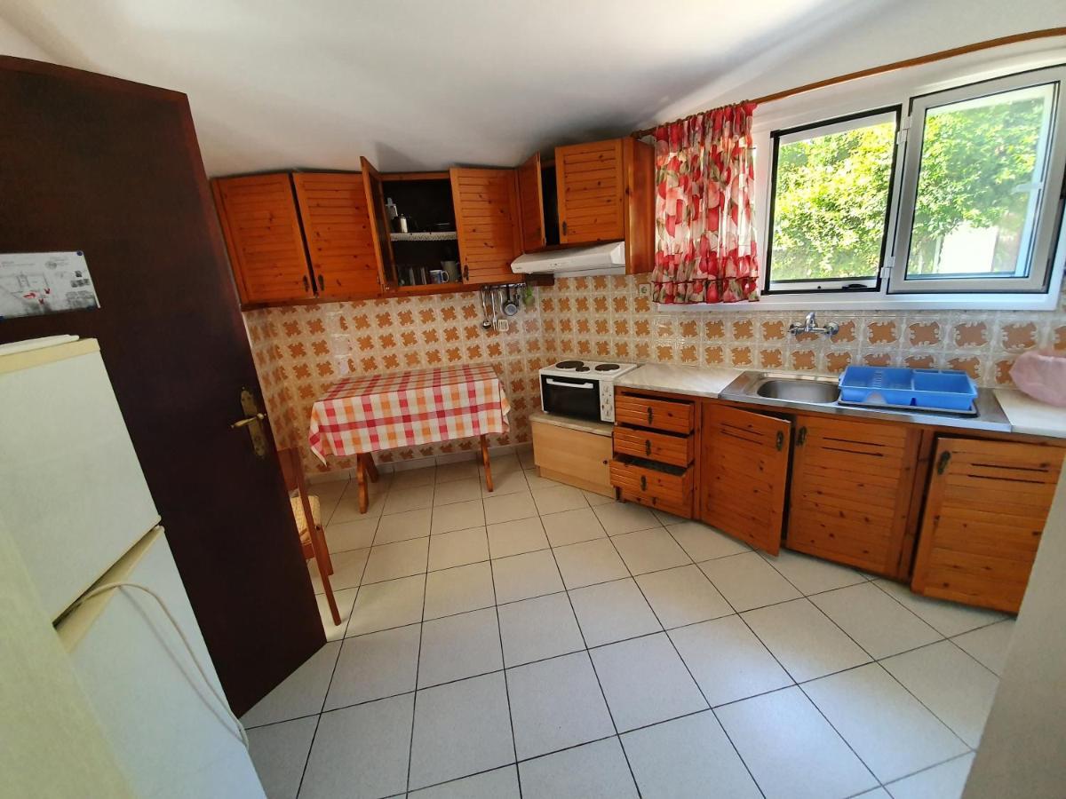Dionisos Studios And Apts Skiathos Koukounaries Exteriér fotografie